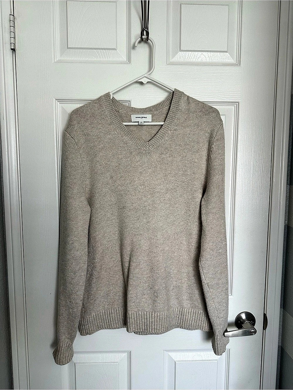 Banana Republic Men’s Sweater | Classic Casual Pullover | Medium
